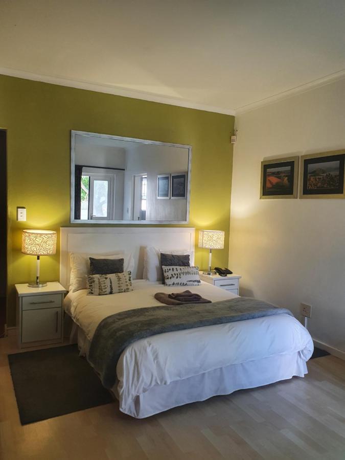 Langholm Hotel ウォルビスベイ エクステリア 写真